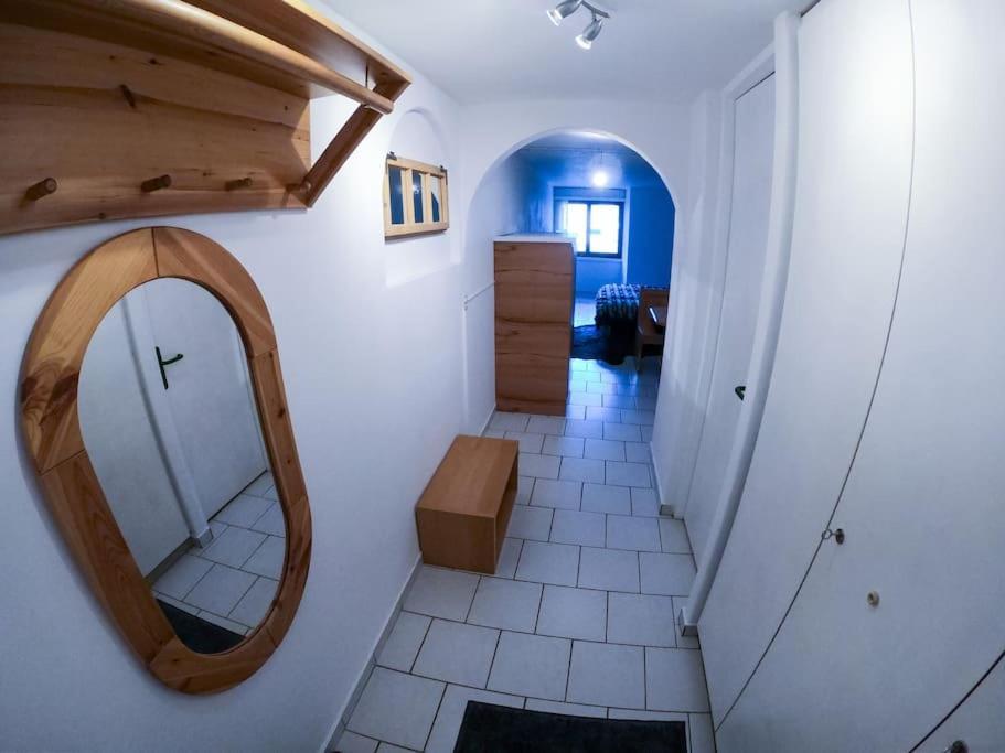 Private Apartment With Parking Spot In The Center 필름 외부 사진